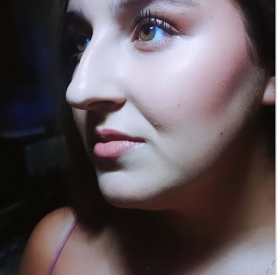 MAQUILLAJE PROFESIONAL