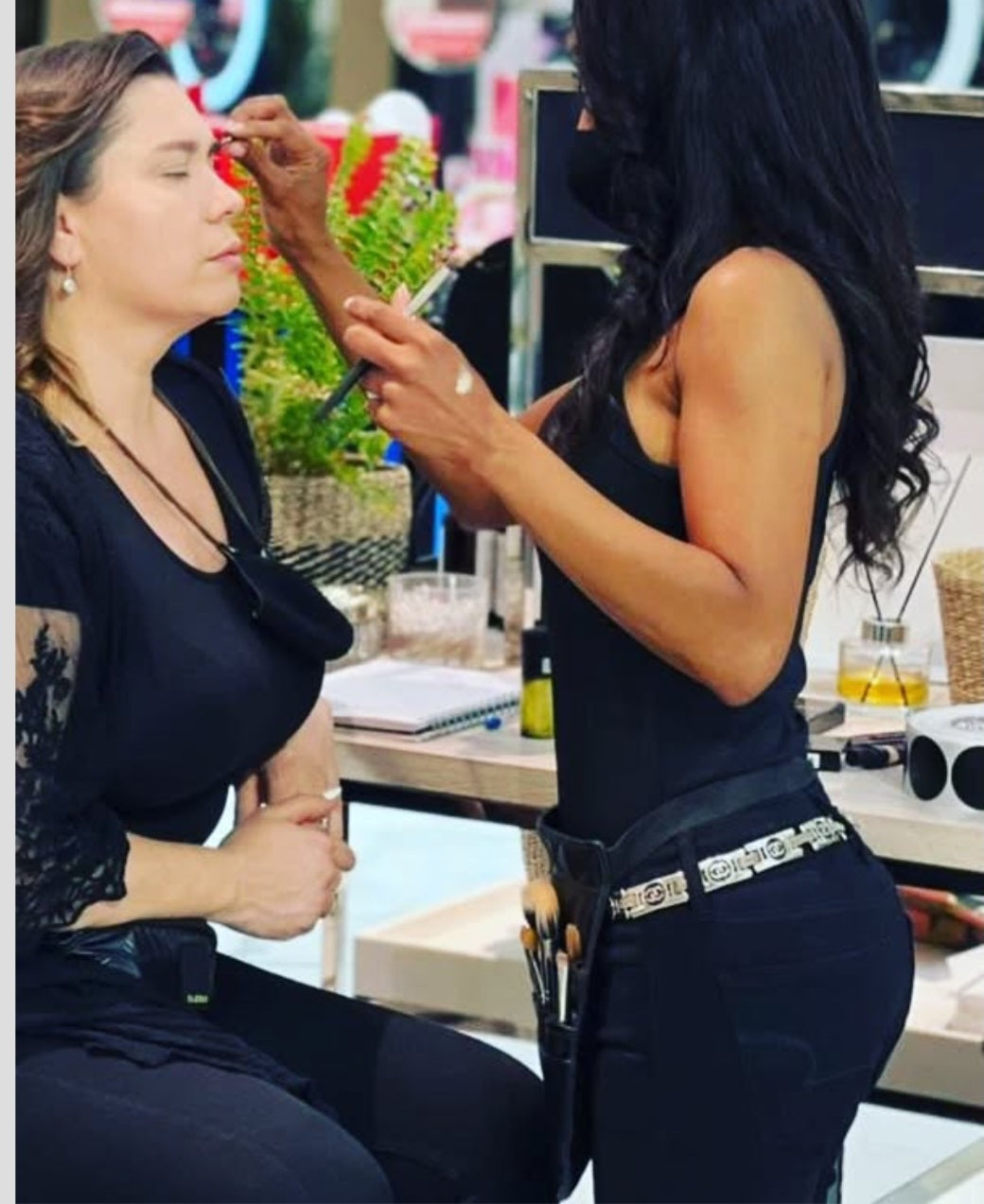 MAQUILLAJE PROFESIONAL